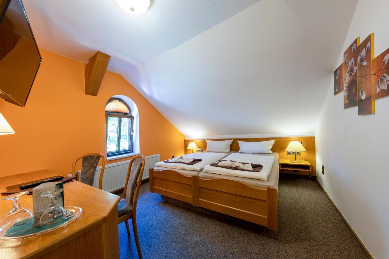 Hotel Zur Post Schönheide Dış mekan fotoğraf
